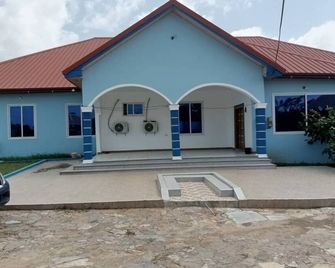 Dexxy's Palace Hotel - Koforidua - Edificio