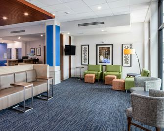 Holiday Inn Express & Suites Ft Myers Beach-Sanibel Gateway By IHG - Fort Myers Beach - Lounge