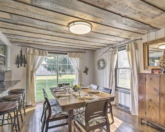 Eclectic Ladysmith Hideaway Hike and Hunt! - Ladysmith - Comedor