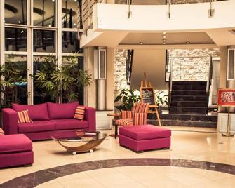 Maran Suites & Towers - Paraná - Lobby