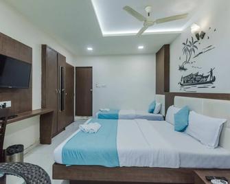 Hotel Alfa Grand - Mumbai - Bedroom