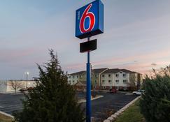 Motel 6 Lincoln, NE - Λίνκολν - Κτίριο