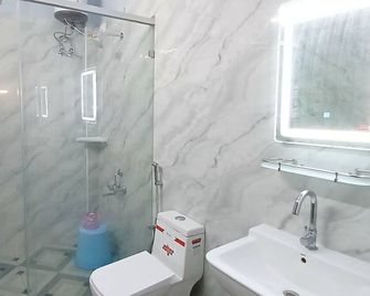 Veera Residency - Gingee - Bathroom