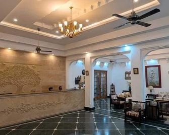 烏代維拉斯宮殿飯店 - 巴拉普爾 - 大廳