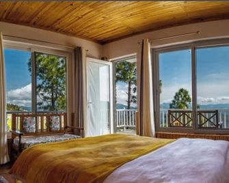 Kasar Rainbow Yoga Retreat - Almora - Bedroom