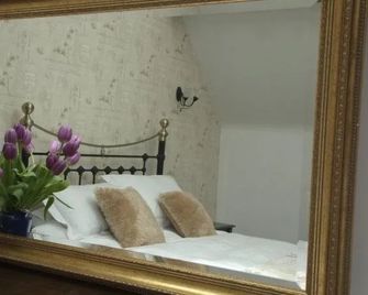White Horse Inn - Chester - Room amenity