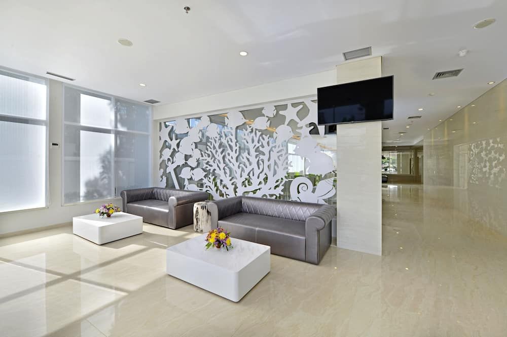 Whiz Prime Hotel Sudirman Cilacap - Cilacap - Lobby