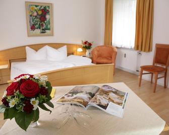 Gasthof Pension Prinzregent - Marquartstein - Schlafzimmer