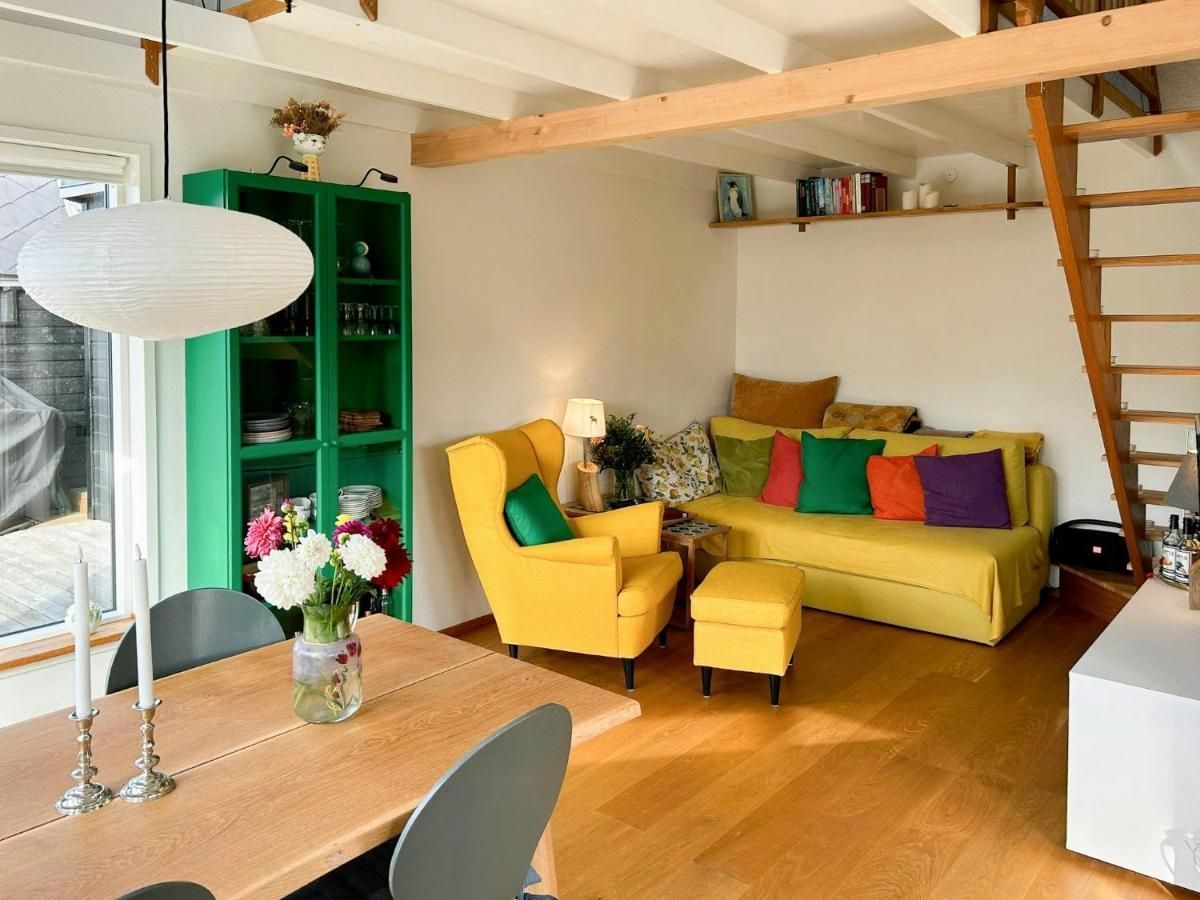 Newly Built Tiny House With River Views – Middelfart