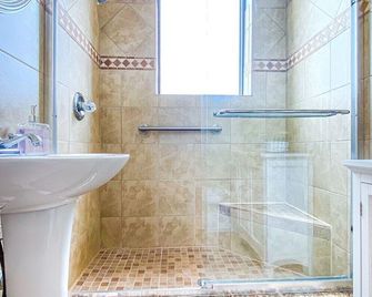 River City Loft - Portsmouth - Bathroom