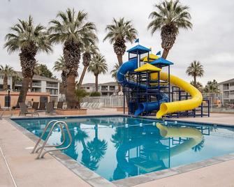 LP 124 Mesa Views, Grill, Cable, Great Las Palmas Amenities, and Fully Stocked Kitchen - Saint George - Pool