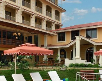 Acron Candolim Regina - Calangute - Edificio