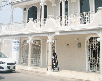 Hotel Claudia - Macuspana - Edifício