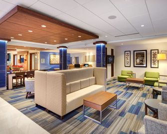 Holiday Inn Express & Suites Terrace - Terrace - Lounge