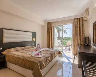 Cavo D'oro Hotel - Marmari - Bedroom