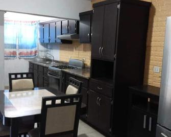 Guaymas House - Guaymas - Cocina