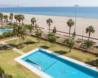 Beachfront apartment with pool - Roquetas de Mar - Pool