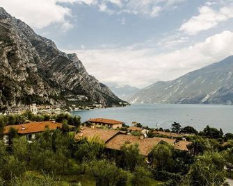 Hotel Ilma Lake Garda Resort - Limone sul Garda - Outdoor view