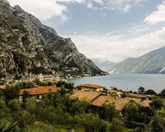 Hotel Ilma Lake Garda Resort - Limone sul Garda - Outdoor view