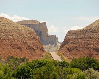 Cottage Near Bryce Canyon and Zion National Parks! - Cannonville - Edificio