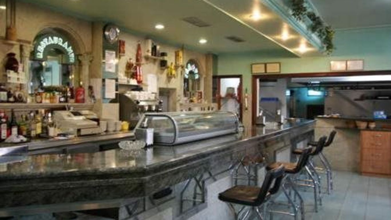 Hotel Restaurante Isape Gbc