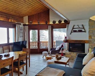 Holiday house Obersaxen (all) for 1 - 8 persons with 3 bedrooms - Holiday apartment in one or multi- - Obersaxen Mundaun - Wohnzimmer