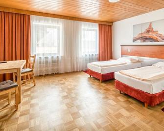 Hotel Bettstadl - Landshut - Bedroom