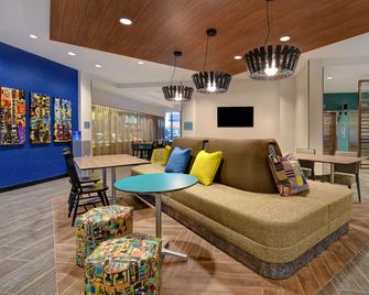 Home2 Suites by Hilton Kalamazoo Downtown - Kalamazoo - Lounge