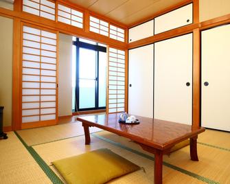 Nichigetsukan (Awajishima) - Sumoto - Spisesal