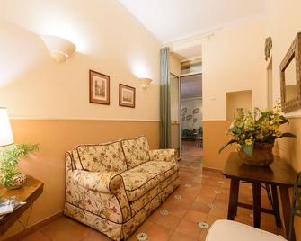 Hotel Mergellina - Naples - Living room