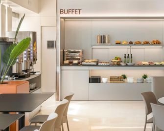 B&b Hotel Granada Estación - גרנדה - בופה