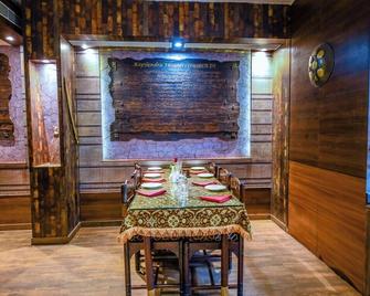 Hotel Holiday Resort - Puri - Ruokailuhuone