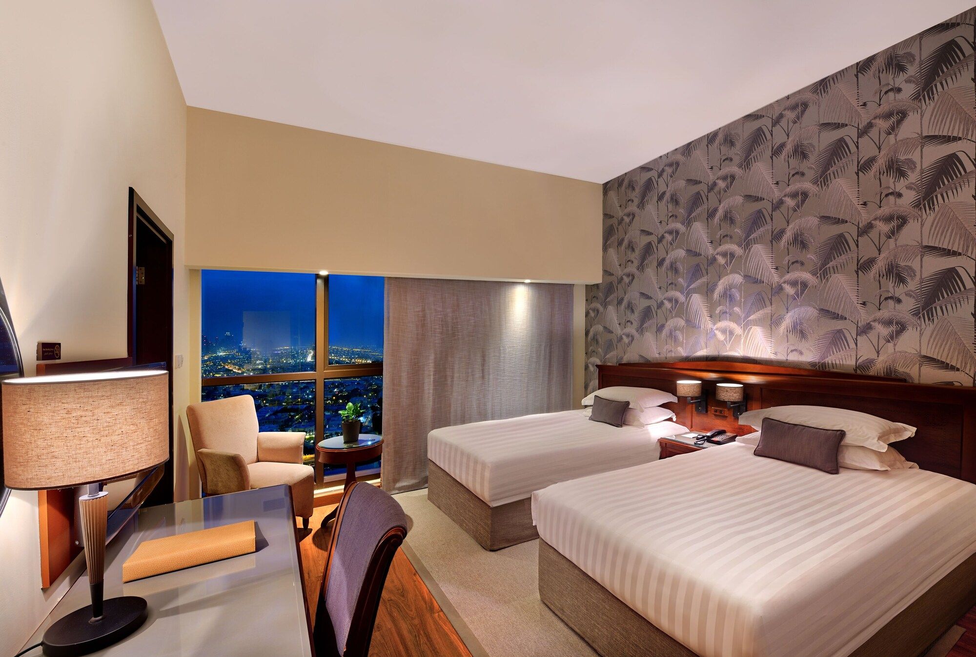 Majestic City Retreat Hotel - דובאי - חדר שינה