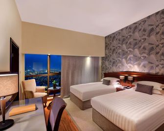 Majestic City Retreat Hotel - Dubai - Bedroom