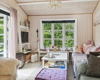 3 bedroom beautiful home in Askø - Maribo - Stue