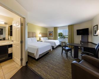 Candlewood Suites South - Springfield, An IHG Hotel - Springfield - Bedroom