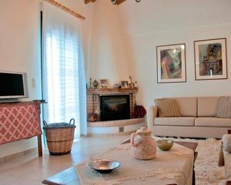 Gartzolis House - Anogeia - Living room