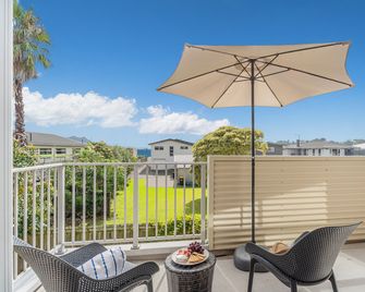 Ocean Serenity Apartments Whitianga - וויטיאנגה - מרפסת