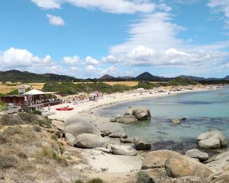 Holiday Home Rei Mare Fronte Marina - Rei205 By Interhome - Costa Rei - Spiaggia