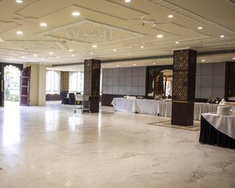 Indralok Palace Hotel & Resort - Morena - Lobby