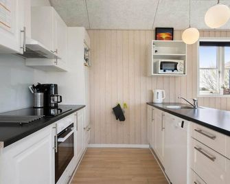 Lk1026-Lokken-Narhvalvej-12 - Løkken - Cocina