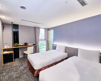 Butler Hotel-Former Plaza Hotel - Taichung City