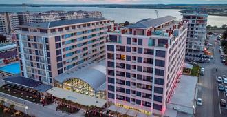 Phoenicia Luxury Hotel - Mamaia - Building