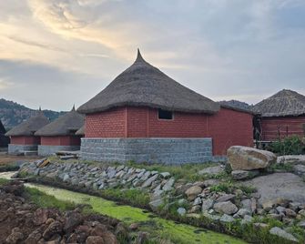 Golden Chariot Resort - Hampi - Building