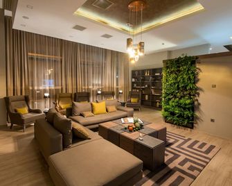 Residence Inn by Marriott Sarajevo - Sarajevo - Lounge