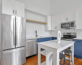 Park Place Apartments by Landing - Greenville - Kitchen