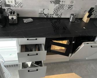 Beautiful Penthouse Lakeview W18 - Bucharest - Phòng bếp