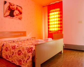 Hotel Giovannina - Venice - Bedroom