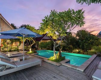 Le Biu garden View - Nusa Penida - Zwembad