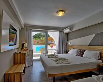 Klelia Beach Hotel - Kalamaki - Camera da letto